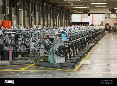 Redford Michigan Assembled Diesel Truck Engines At Daimlers Detroit