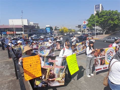 Colectivos marchan para exigir la búsqueda de sus hijos