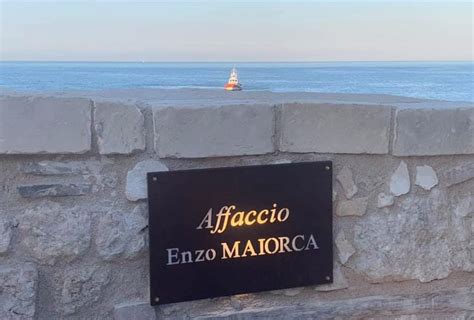 Siracusa Intitolato Ad Enzo Maiorca L Affaccio Sul Lungomare Di