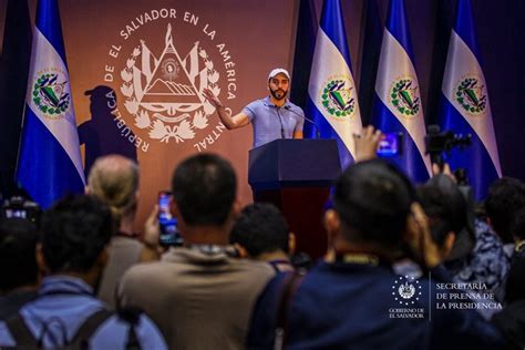 Nayib Bukele anuncia que ha ganado la elección presidencial con más del