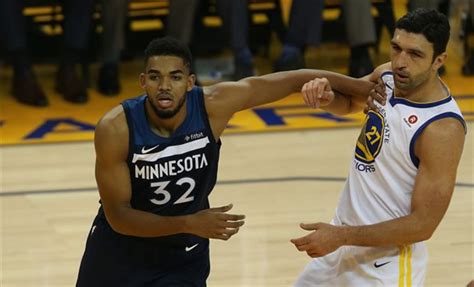 Proceso do Karl Anthony Towns encestó 39 puntos con 9 rebotes en