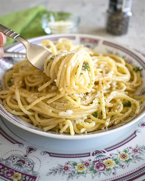 Pasta With Pecorino And Pepper Cacio E Pepe Cooking With Mamma C