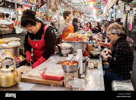 Dongdaemun Market Seoul South Korea Stock Photo Alamy