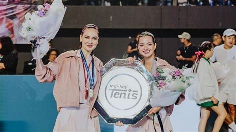 Potret Luna Maya Dan Nia Ramadhani Pakai Rok Tenis Body Goals Nya