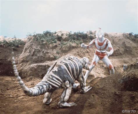 6月4日 帰ってきたウルトラマン 化石怪獣ステゴンがダイナマイトで蘇生