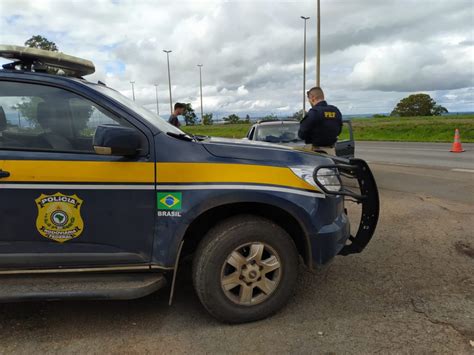 PRF prende condutor embriagado que causou acidente na BR 070 próximo a