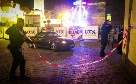 War Ein Gro Er Schock Auto F Hrt Auf Allerheiligenkirmes In