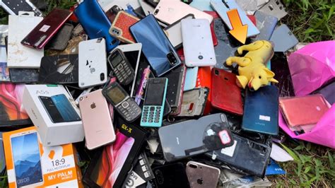 Restore Abandoned Phone Found From Rubbish Destroyed Phone Restoration