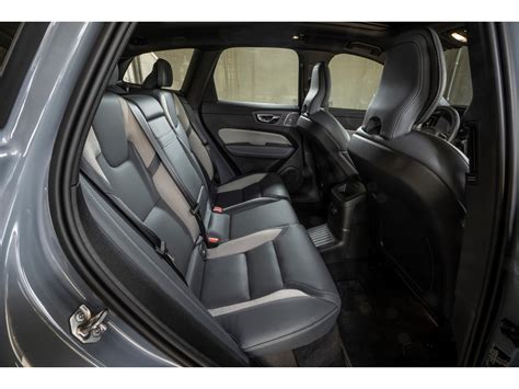 2025 Volvo XC60: 244 Interior Photos | U.S. News