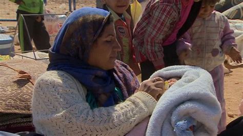 Refugiada Da Síria Dá à Luz Ao Fugir Do Estado Islâmico Bbc News Brasil