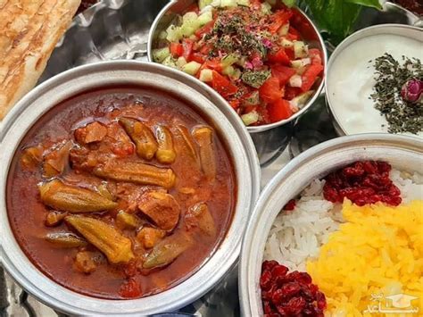 چگونه خورش بامیه مجلسی را طبخ می کنند؟