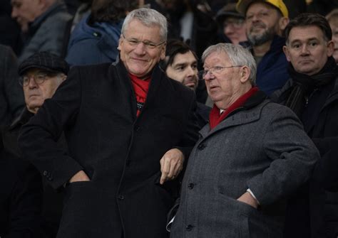 Gary Lineker Tells Alan Shearer His Huge Man Utd Prediction As Sir Alex Ferguson Claim Is Made