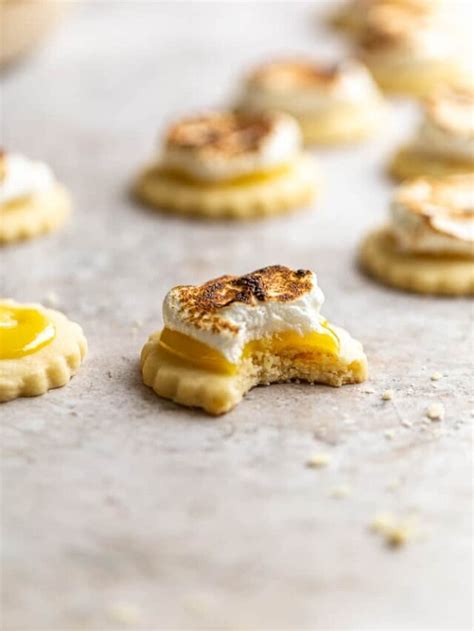 Lemon Curd Shortbread Cookies With Meringue Frosting And Fettuccine