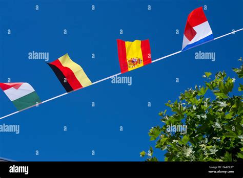 Fahnen Flaggen Hi Res Stock Photography And Images Alamy