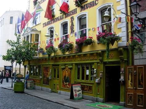 Dublin Photo: Dublin pubs | Dublin pubs, Dublin, Ireland tourist