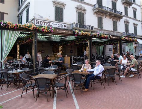 Montecatini Terme I Gestori Del Bar Biondi Al Gambrinus Colpo Di