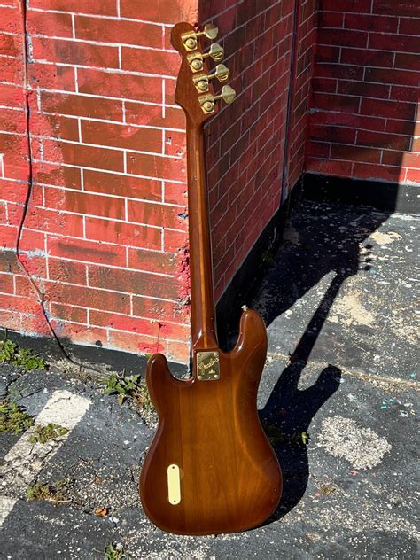 Fender Precision Walnut Elite Bass 1983 Walnut Finish Bass For Sale Guitarbroker