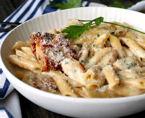 One Pot Chicken Alfredo Pasta 30 Minute Meal A Gouda Life