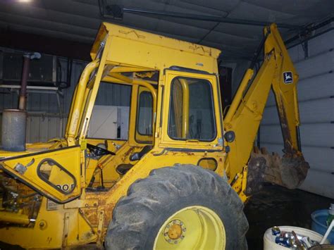 John Deere 300b Loader And Backhoe 3 Cylinder Diesel 8 Gear Manual