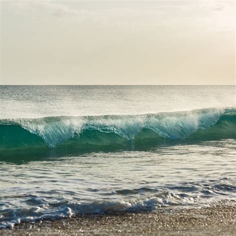 Ocean Wave Shining In Sunlight Stock Photo Image Of Ocean Cloud