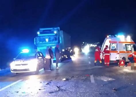 Un mort și un rănit după un accident cu un camion TIRMagazin ro