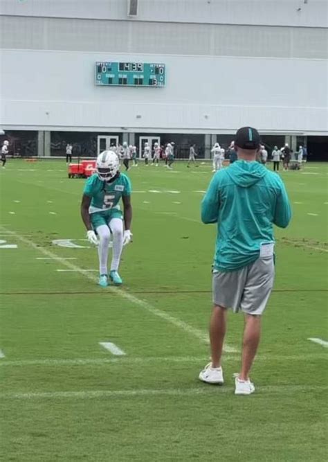 Mlfootball On Twitter Oh Wow Jalenramsey In Practice 👀 Jalen Moves