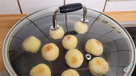 Pão de queijo fit de frigideira Receita FÁCIL