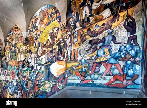 Diego Riveras Massive Mural Depicting Mexicos History On The Staircase Of The National Palace