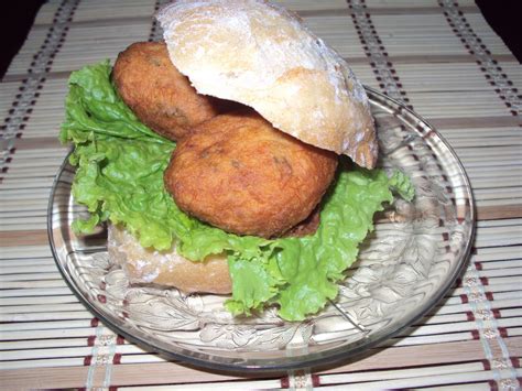 N Rwen S Cuisine Sabores Do Mundo Sandwich De Past Is De Bacalhau E