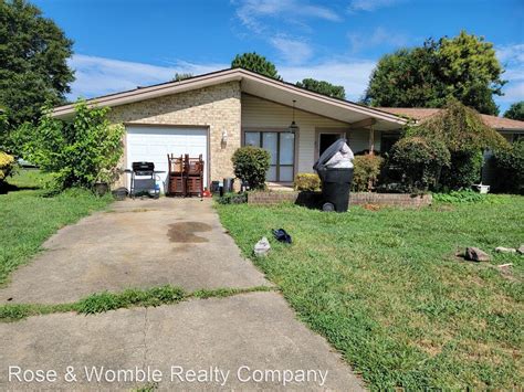 3 Br 2 Bath House 809 Tamarack Court