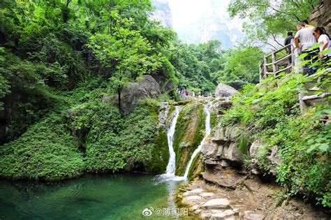 在云台山风景画廊里，潭瀑峡（小寨沟）是大自然的杰作