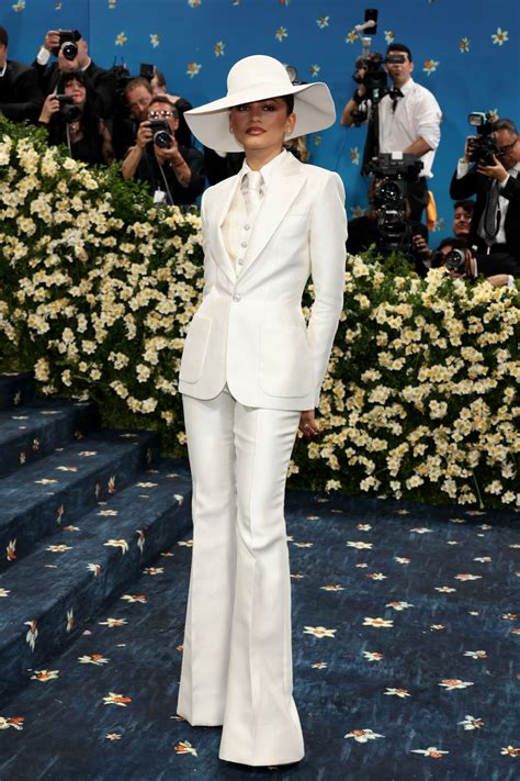 Zendaya : Latest News - Life & Style