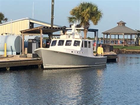 36 BHM Downeast Sportfish Cruiser 1990 Cummins 450 HP Midcoast