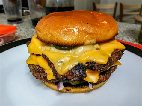 Homemade - XL Double Cheeseburger : r/burgers