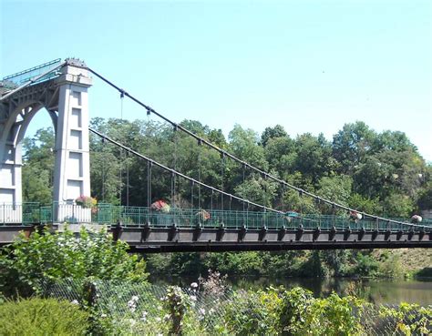 Vienne Le Pont Suspendu De Bonneuil Matours Sous Haute Surveillance