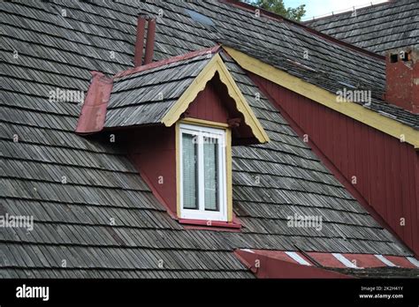 Old Shingle Roof Stock Photo Alamy