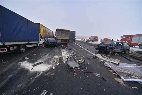 Karambol na A1 Zderzyło się kilkadziesiąt samochodów Relacja świadka