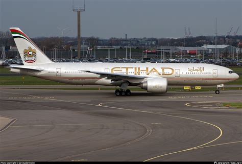 A Lra Etihad Airways Boeing Lr Photo By Ger Buskermolen Id