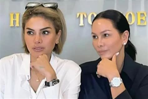 Saling Unfollow Di Instagram Nikita Mirzani Dan Fitri Salhuteru