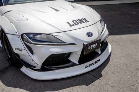 Liberty Walk Toyota Supra A Un Kit De Carrosserie Large