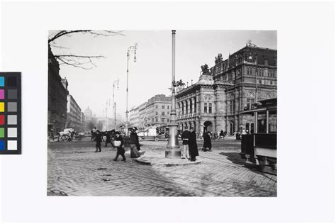 1 Opernring Allgemein Mit Staatsoper Blick Von Opernkreuzung