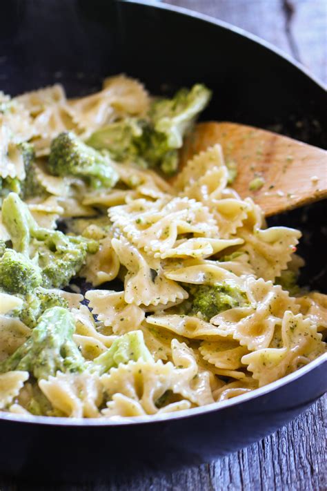 Bow Tie Pasta With Alfredo Sauce Recipes