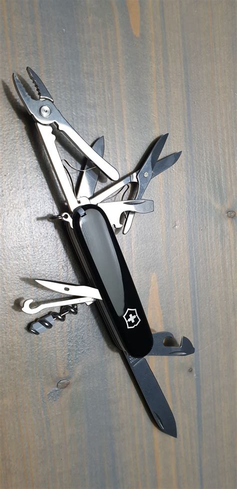 Deluxe Climber In Black | Custom SAK