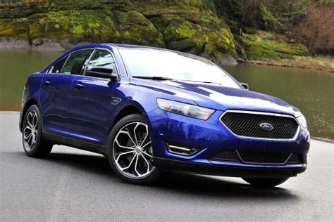 Used 2017 Ford Taurus SHO SHO Review Ratings Edmunds