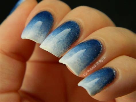 Blue/White Gradient nail art by Allie Hartman - Nailpolis: Museum of ...