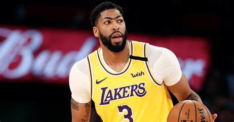 Anthony Davis Unibrow: NBA Superstar’s Trademark Look + History | Fanbuzz