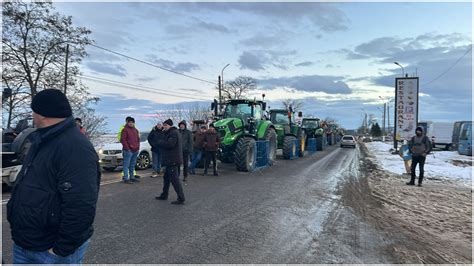 Vama Siret blocată de fermierii din Suceava și Botoșani de 24 de ore