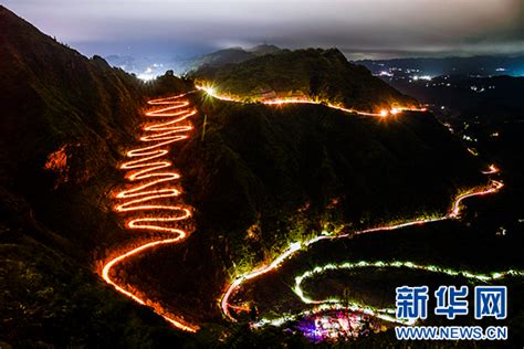 晴隆第十三届彝族火把节火把传递盛况空前 新华网