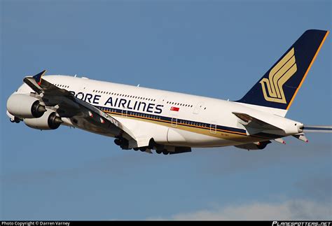 9V SKC Singapore Airlines Airbus A380 841 Photo By Darren Varney ID