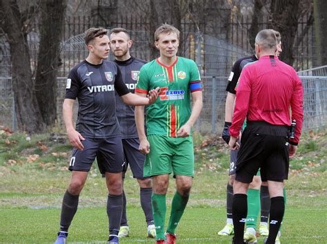 Lechia Znicz Biała Piska 19 RKS Lechia Tomaszów Mazowiecki